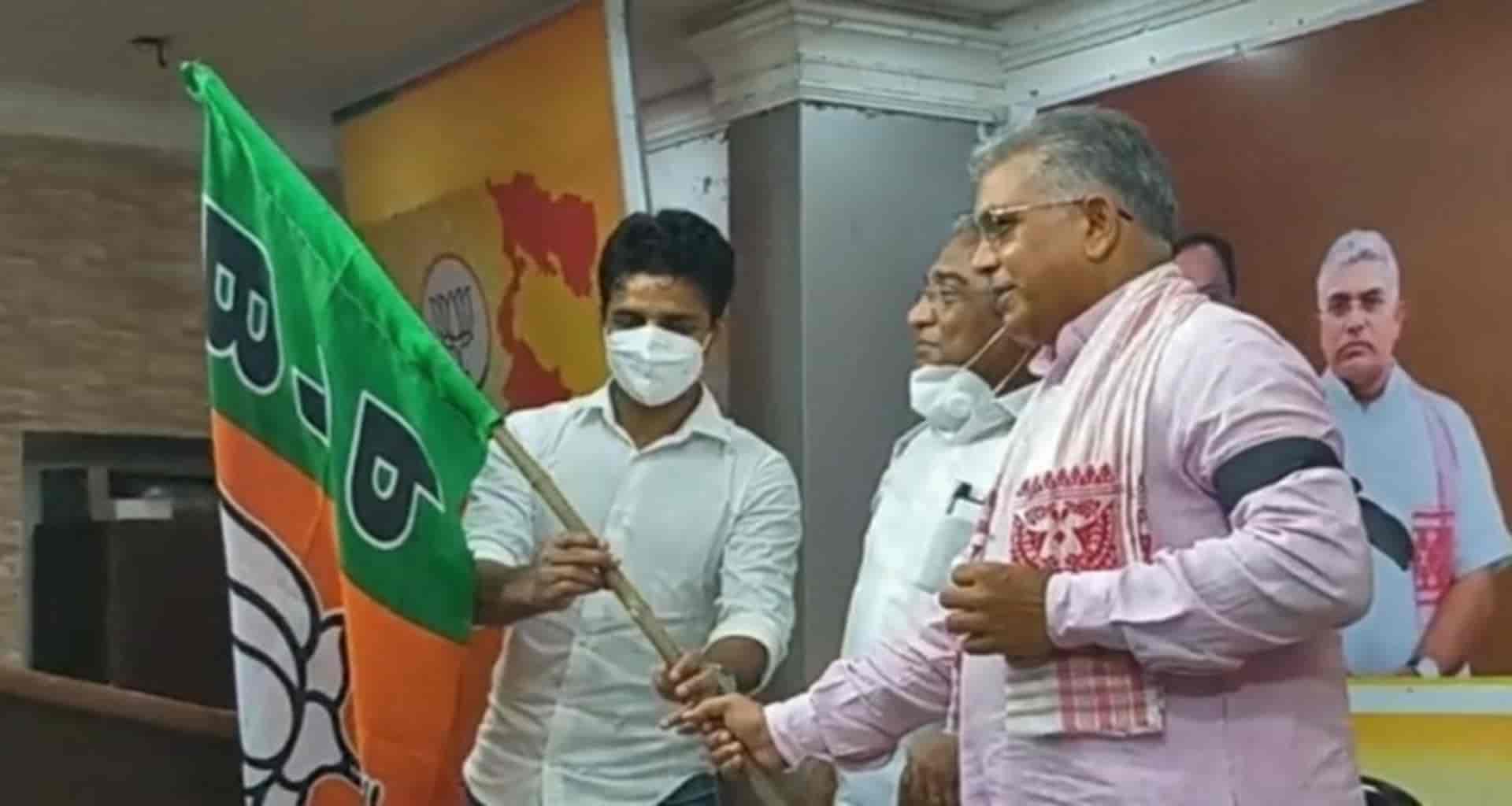 Politics Shocking: Why Former star football player quits BJP after the joining of 24 hours?