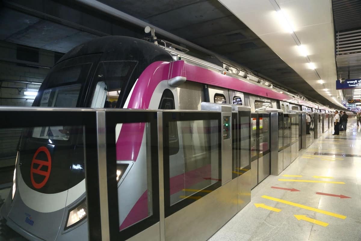 Delhi Metro,Delhi Metro Rail Corporation,DMRC,Delhi Metro resumption,Delhi Metro Guidelines,Delhi Metro News, Delhi CM,Delhi Chief Minister,Arvind Kejriwal