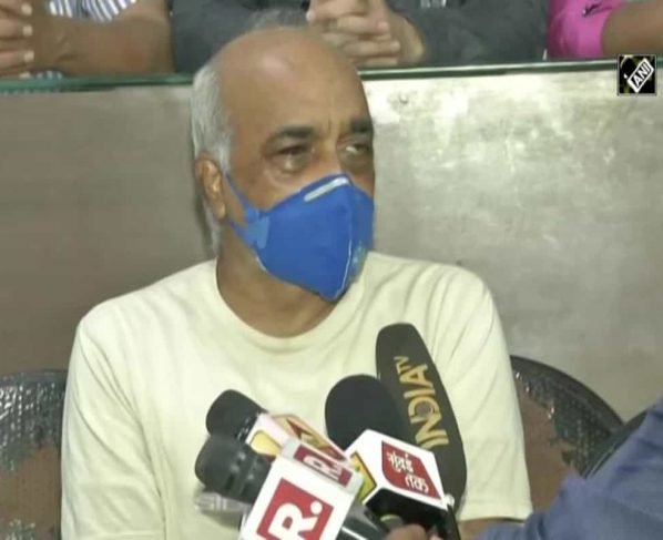 Uddhav Thackeray,Maharastra CM,Mumbai Ex-Navyman Case,Shiv Sena,Shiv Sena Leader,Politics,Politics News