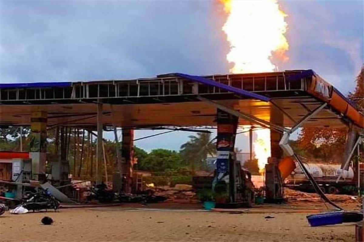 Bhubaneswar: Four injured in fire at fuel pump near Raj Bhawan