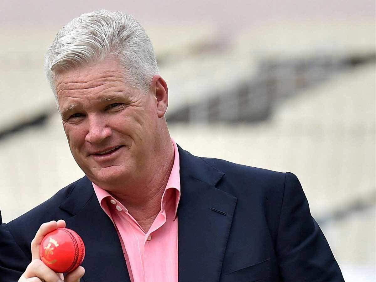 Family bid farewell to Australian great Dean Jones with lap of MCG going