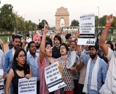 UP Rape Case,Uttar Pradesh Rape Case,Lucknow Rape Case,Rape Case,Hathras Rape Case,UP Police,CM Yogi,Samajwadi Party,Akhilesh Yadav,Yogi Adityanath