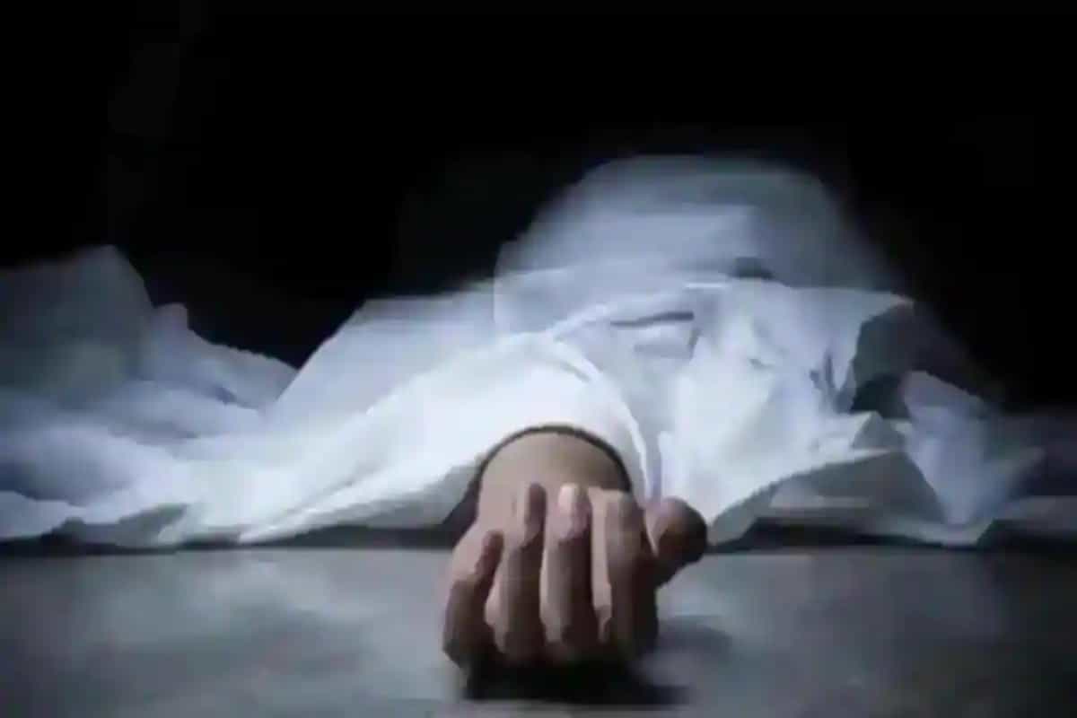 Delhi: 2 die, 4 hospitalised after inhaling toxic gases while cleaning underground tank