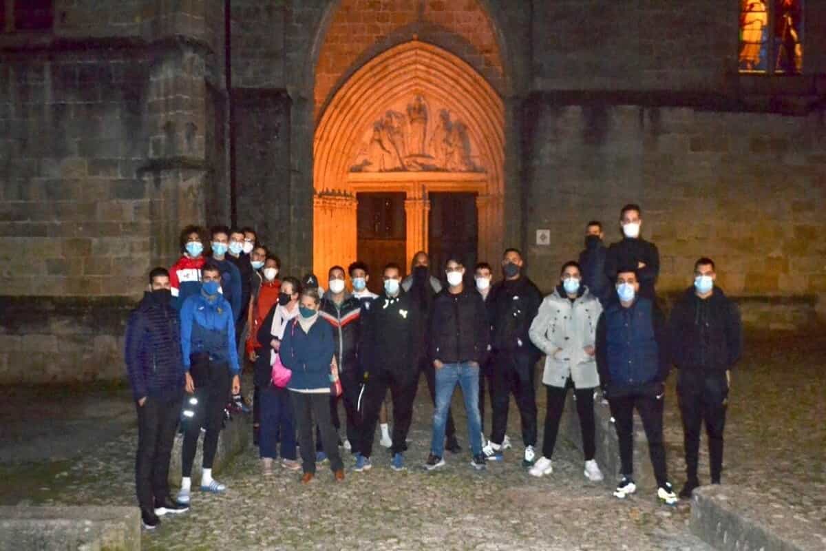 Horrified by deadly attacks, French Muslims protect church