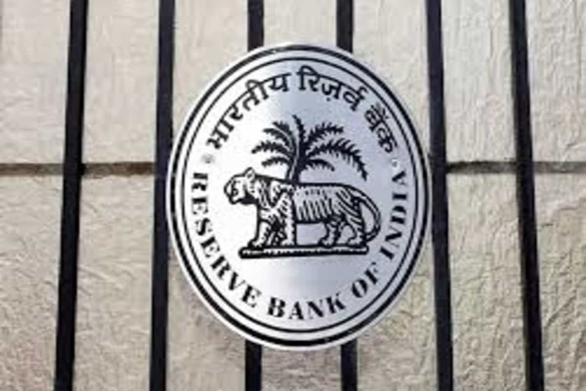 India enters technical recession for the first time: RBI report