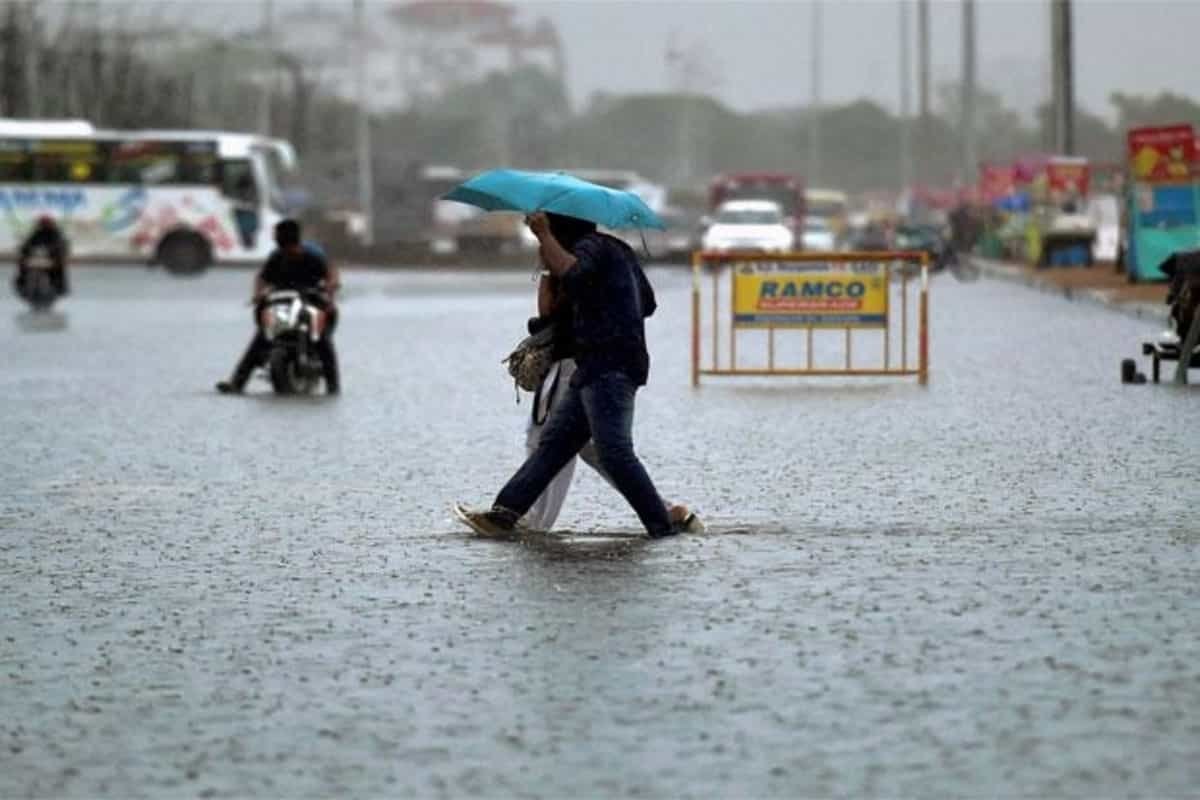 Tamil Nadu braces for cyclone, heavy rain alert issued