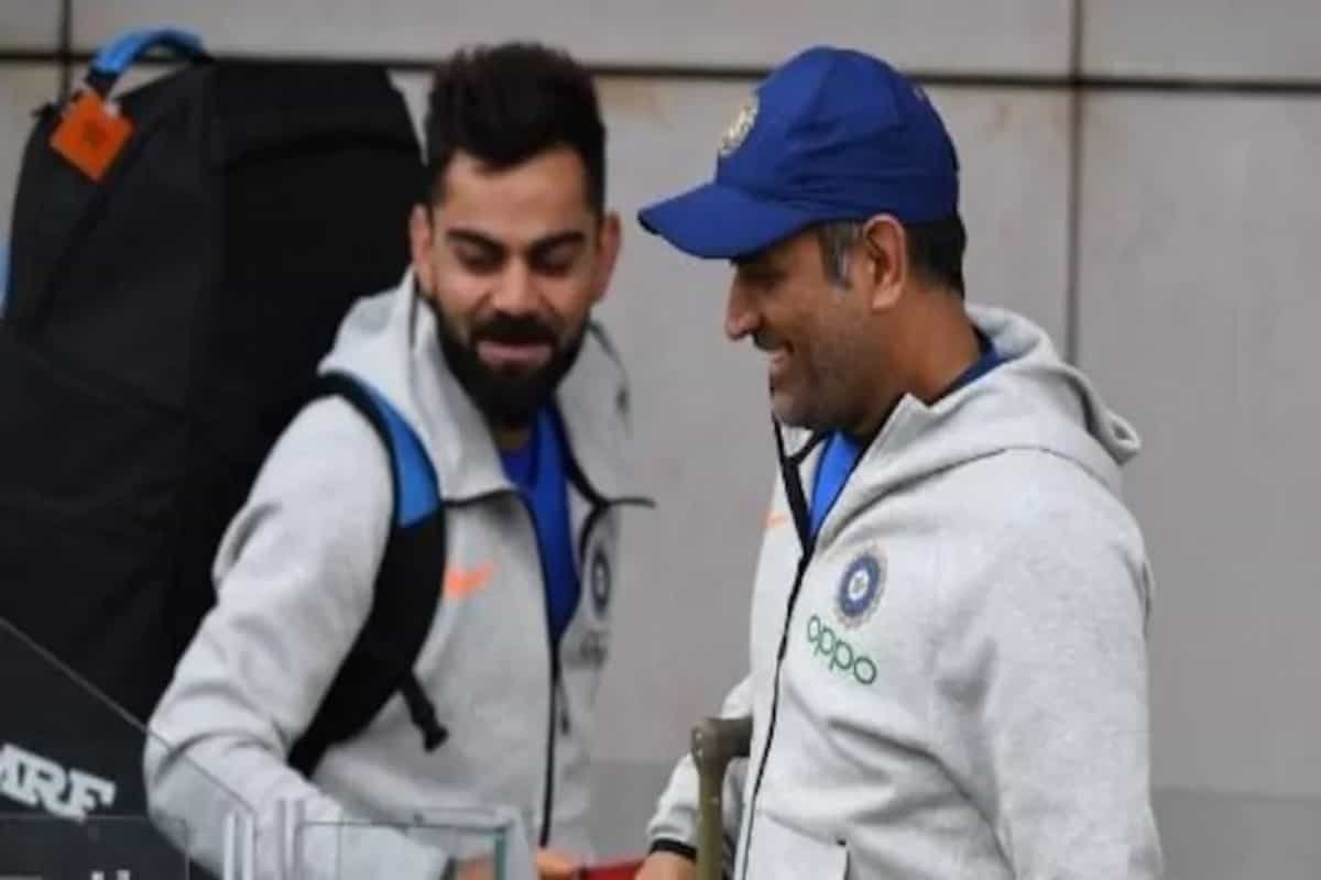 Virat Kohli’s reaction to ‘miss you MS Dhoni’ poster in Sydney goes viral – Me too