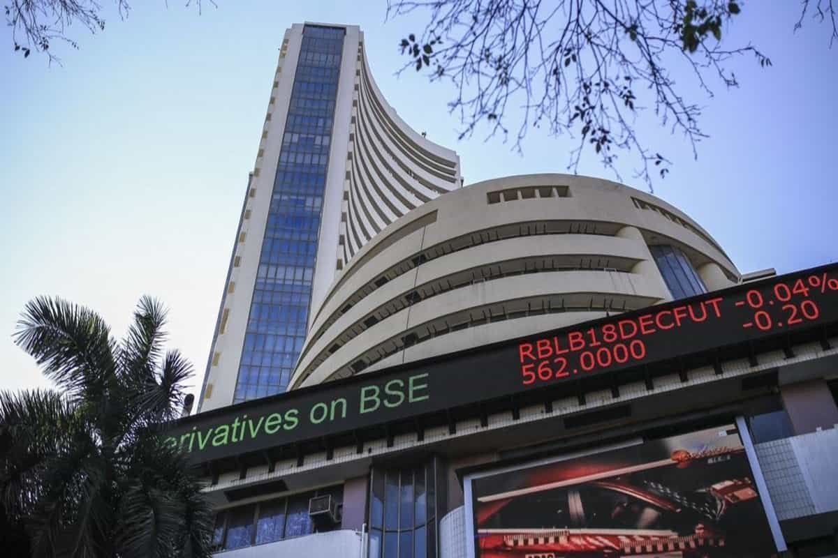 Sensex rallies 300 points to hit fresh high in early trade; Nifty tops 13,450-mark