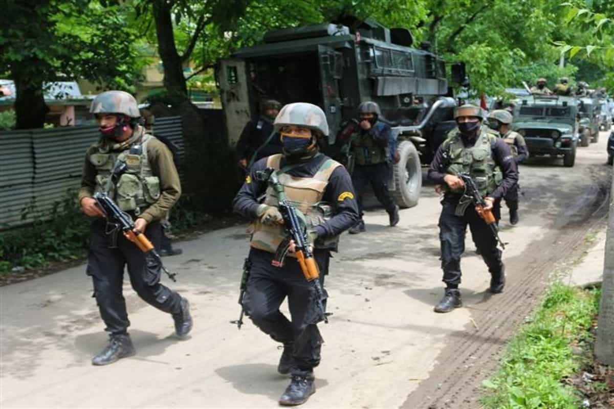 4 civilians injured in grenade attack as militants target security forces in J-K’s Baramulla