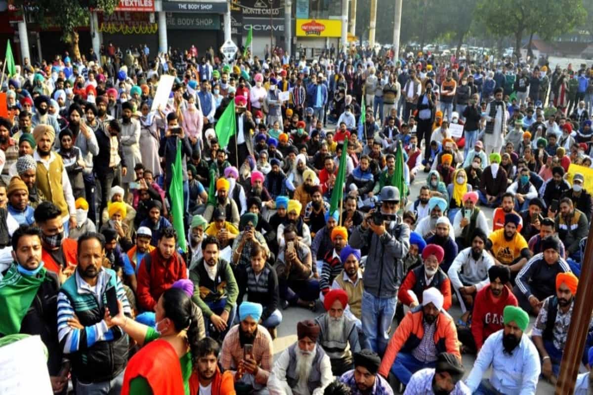 Centre-farm unions meeting cancelled, farmers say will discuss after draft proposal