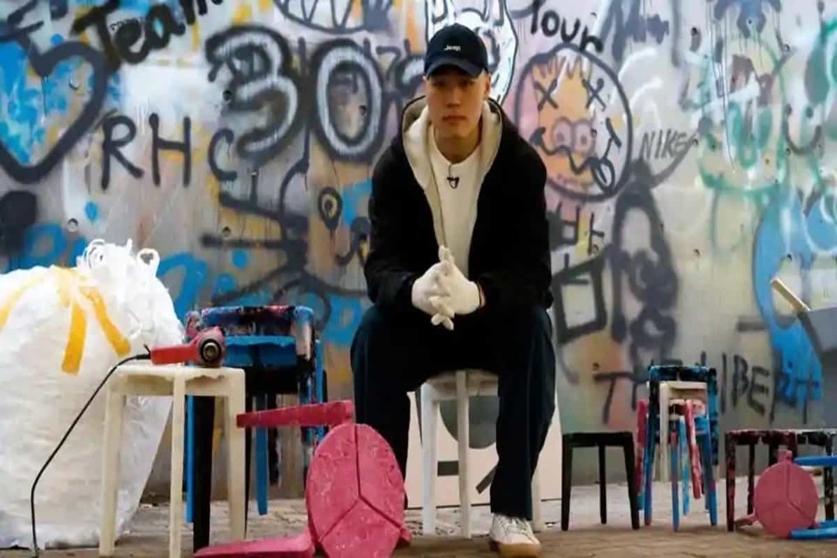 South Korean student recycles face masks to make eco-friendly stools