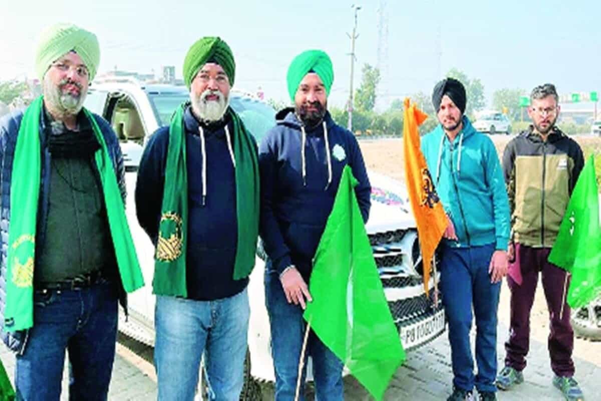Truckful of winterwear, 60 volunteers, Ludhiana goes all out for protesting farmers