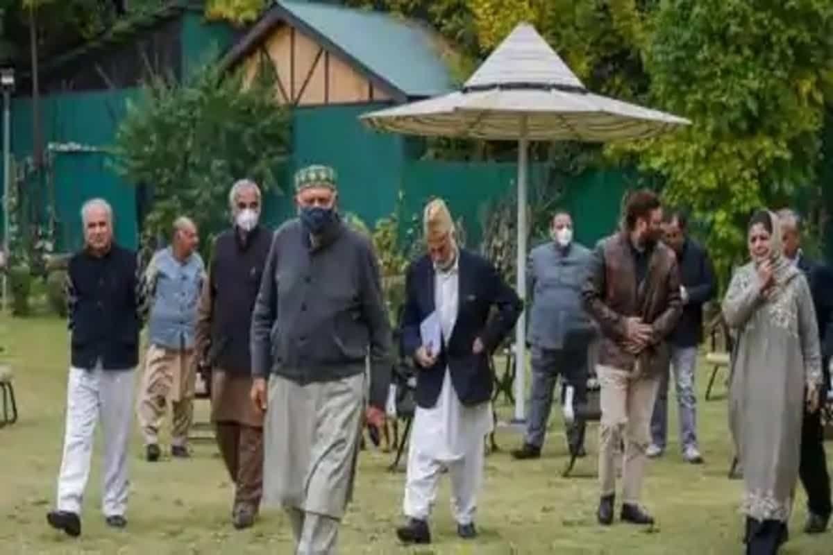 ‘Befitting reply to Mehbooba Mufti’: Anurag Thakur’s jibe after Jammu and Kashmir DDC election results