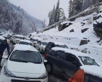 Manali Snowfall 2021,Manali Snowfall,New Year 2021,Snowfall Himachal Pradesh,Himachal Pradesh Rainfall,Atal Tunnel,Solang Nala,Solang Valley,Manali Latest News,Manali News