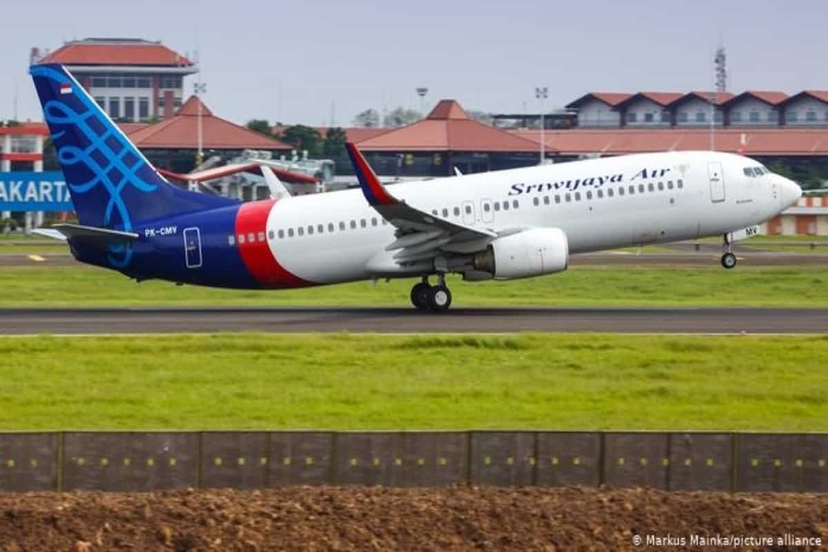 Indonesian Sriwijaya Air plane loses contact after taking off from Jakarta