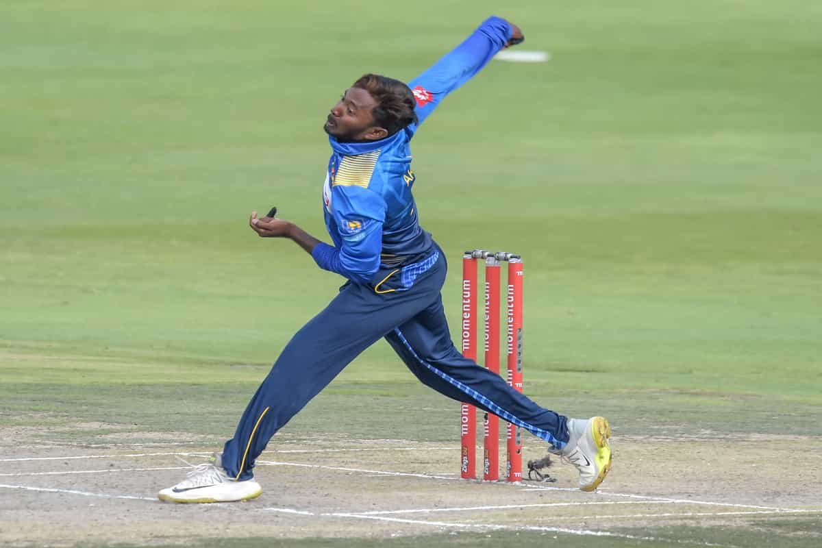 Dananjaya allowed to resume bowling in international cricket