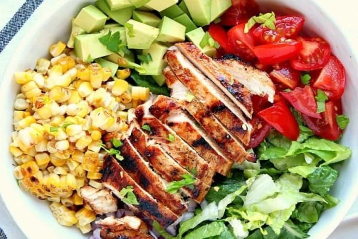 Light and healthy Italian chicken steak and salad for weight watchers