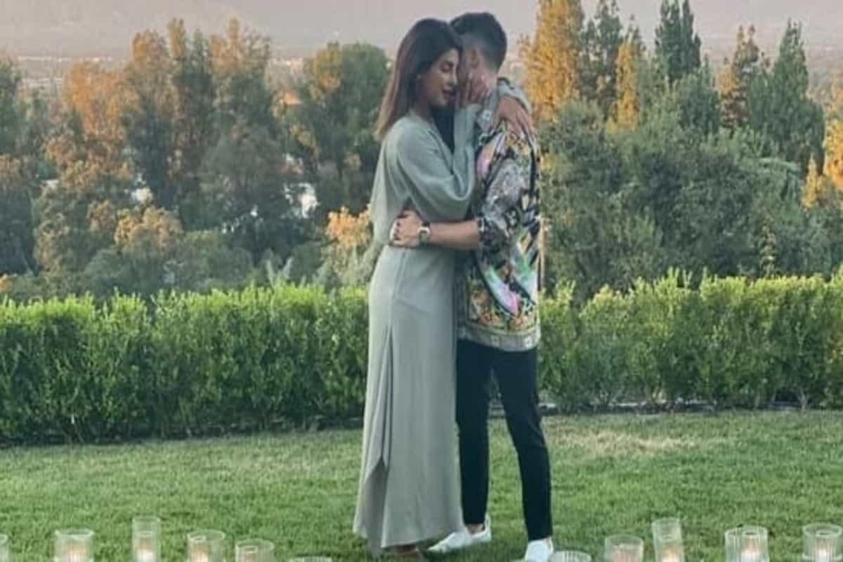 Nick Jonas shares memories from 2020 with Priyanka Chopra, his dogs