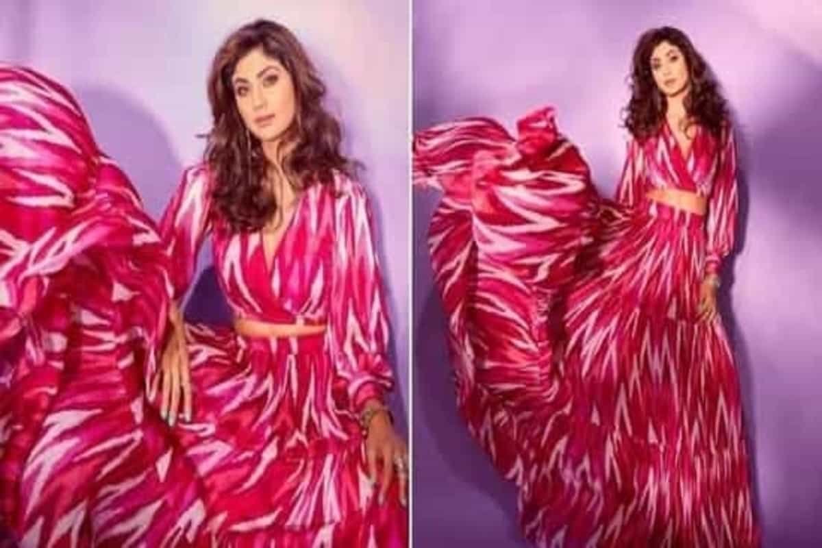 Shilpa Shetty is feeling pink in dabu print crop top and skirt worth ₹20k