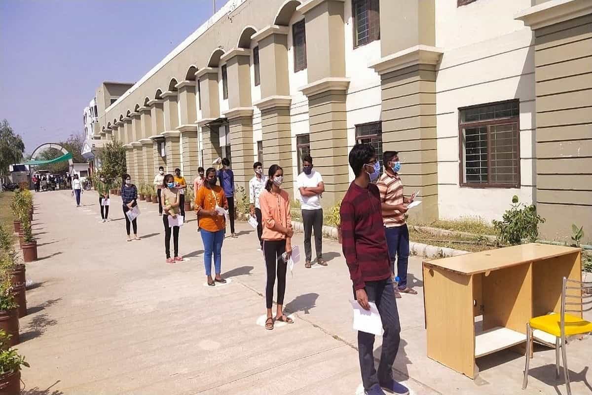 JEE Main March 2021 exam: Difficulty level of paper was moderate, say students