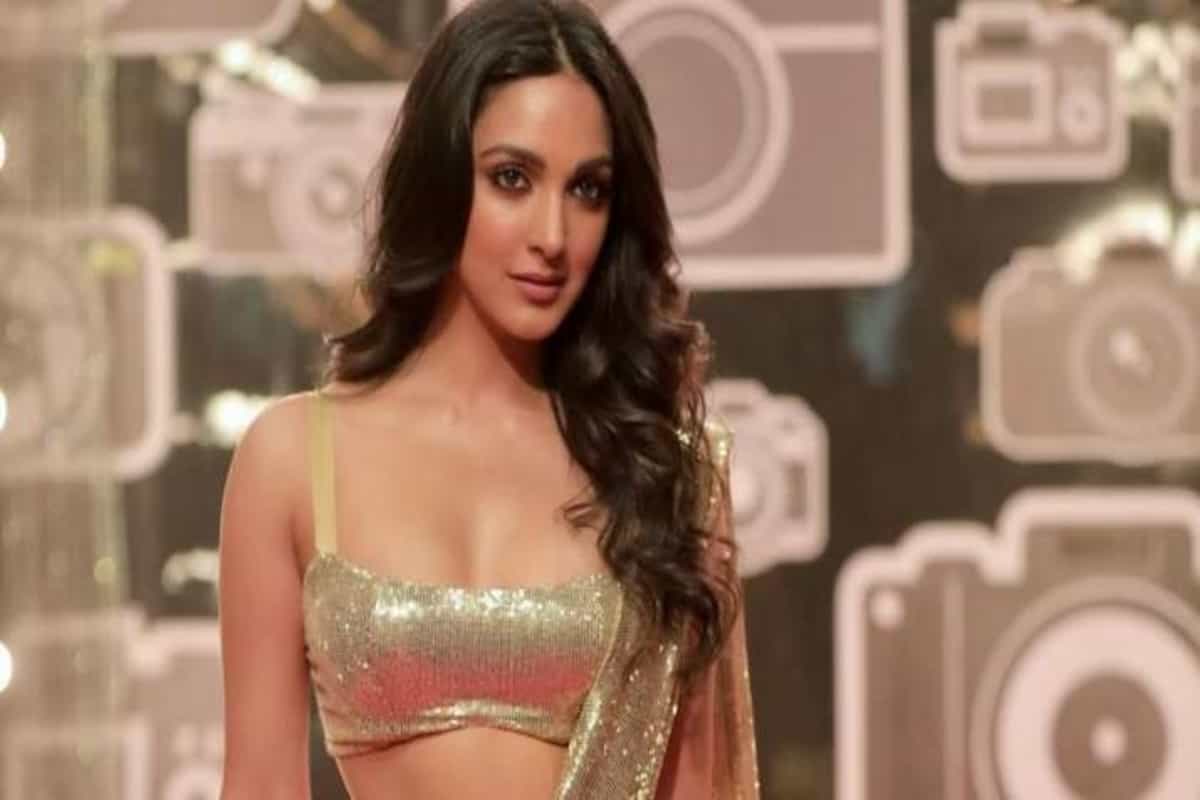 Kiara Advani looks like magic as she flaunts two new looks by Manish Malhotra