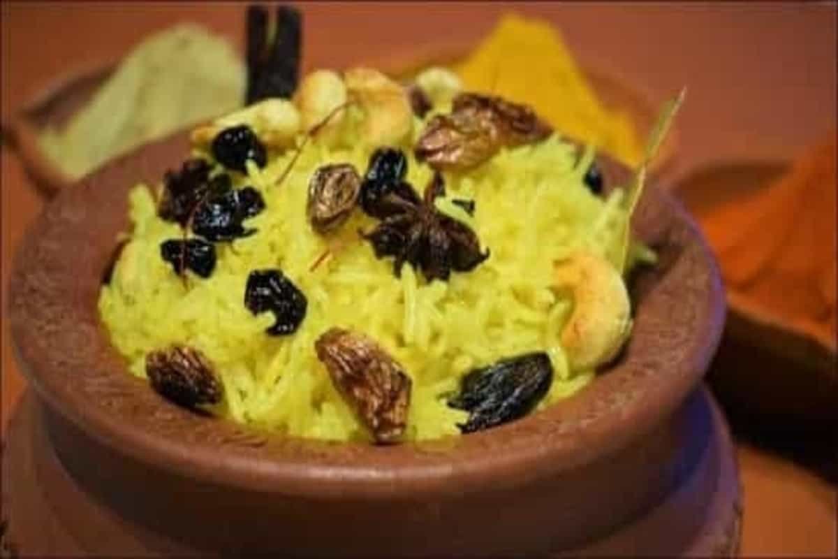 Enjoy a scrumptious and colourful Holi with this bowl of saffron rice