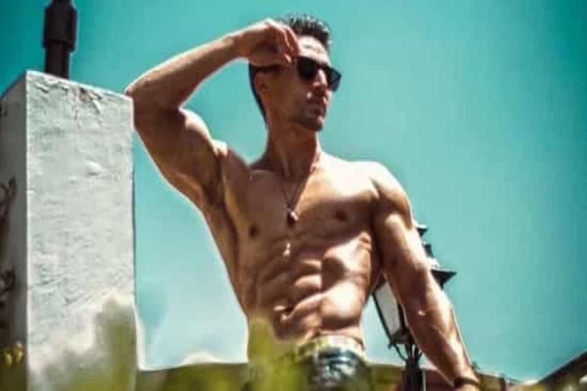 Tiger Shroff posts shirtless photo as he feels the heat, sister Krishna reacts