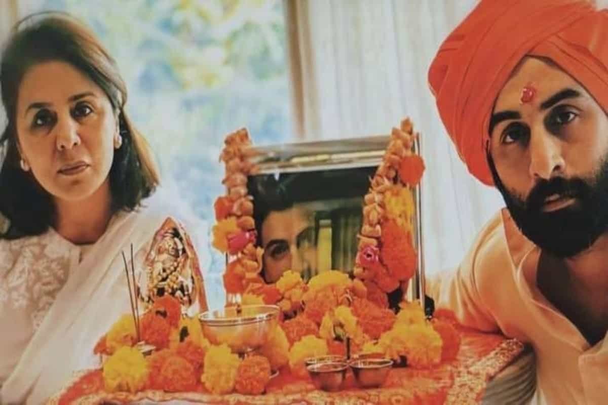 Ranbir Kapoor, Riddhima come together for Rishi’s prayer meet