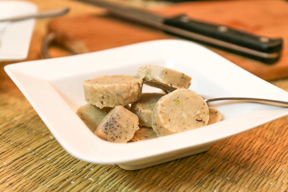 Make your Holi sweeter with this simple Thandai Kulfi: Recipe