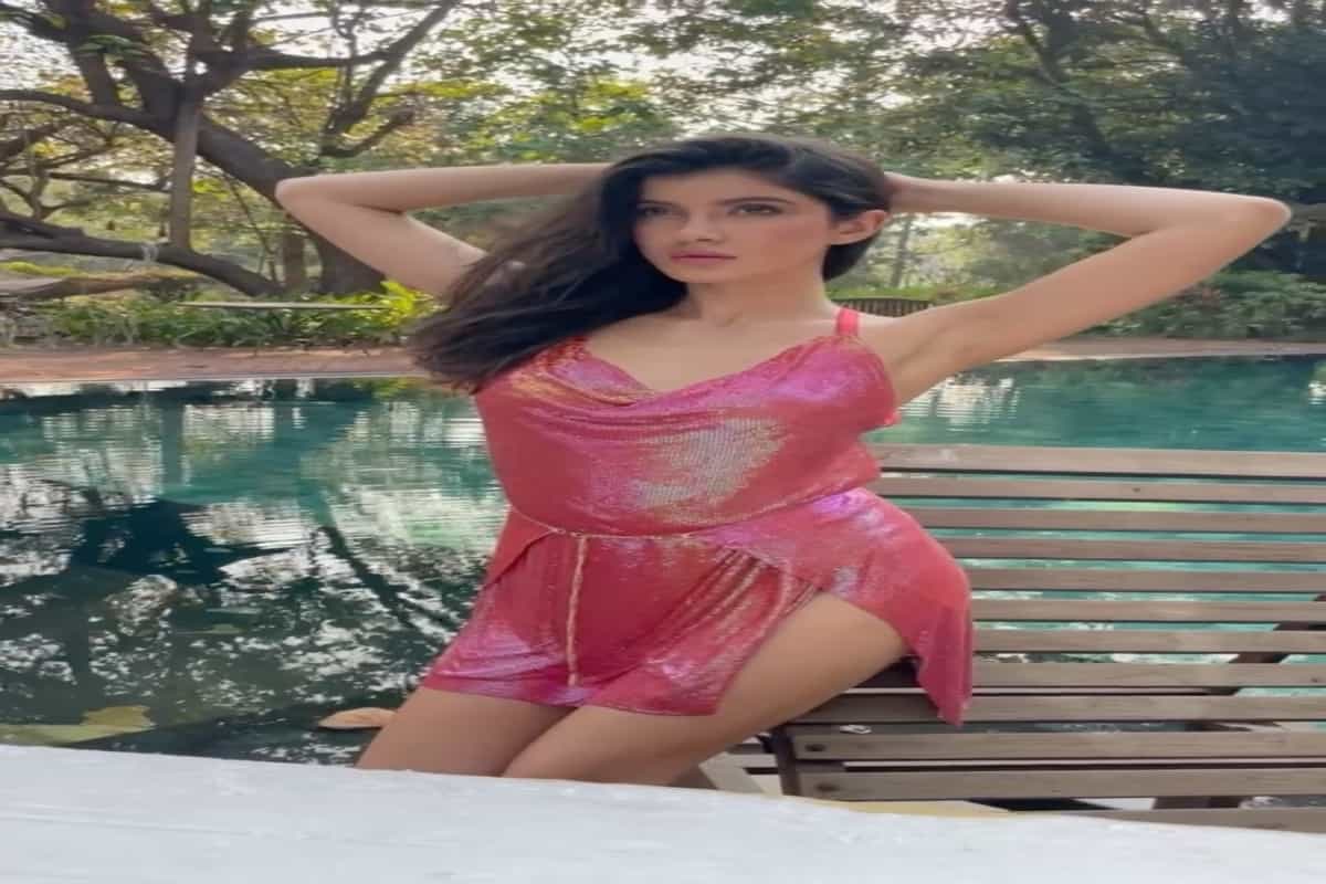 Shanaya Kapoor plays perfect Poster Girl in ₹48k barely-there metal mesh dress