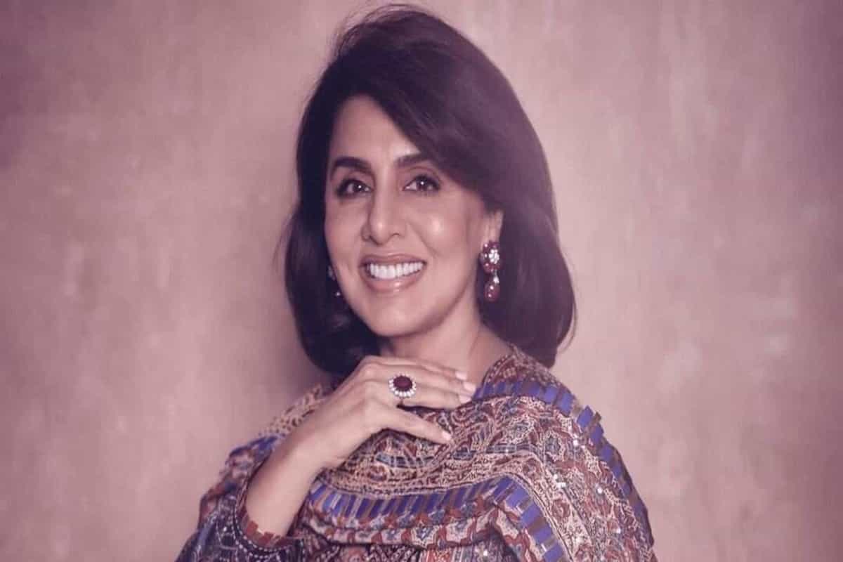 Neetu Kapoor looks ageless in Abu Jani-Sandeep Khosla, tells fans to stress less
