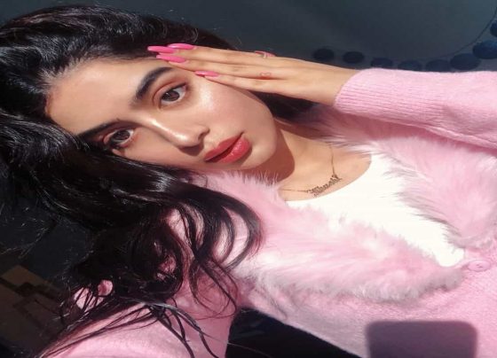 Khushi Kapoor is the ultimate Gen Z fashionista, these sunkissed pics are proof