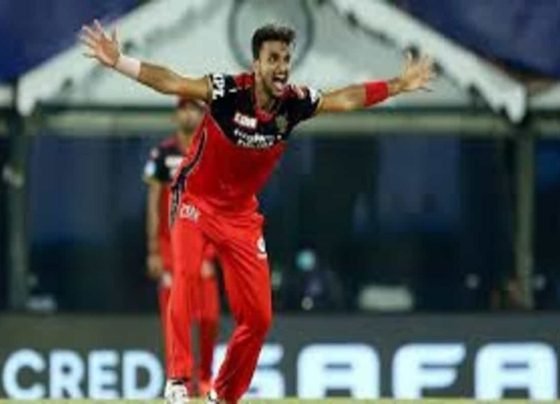 Harshal Patel becomes bowler to take 5 wickets against Mumbai Indians