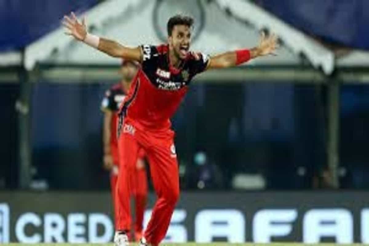 IPL 2021: Harshal Patel becomes bowler to take 5 wickets against Mumbai Indians