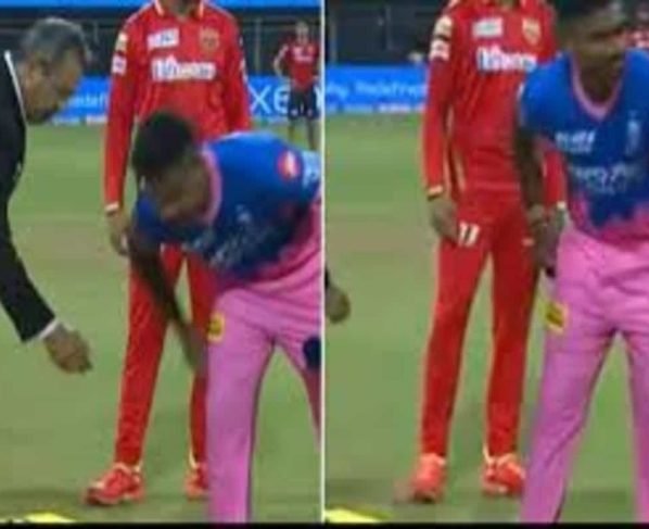 Sanju Samson keeps coin in his pocket after toss, leaves match referee in shock
