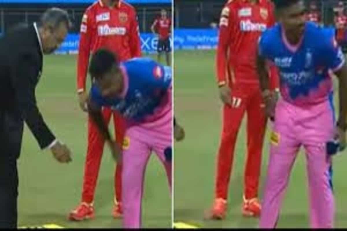 IPL 2021, RR vs PBKS: Sanju Samson keeps coin in his pocket after toss, leaves match referee in shock