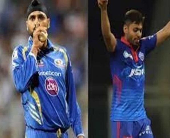 IPL 2021: Bowlers who have dismissed Dhoni on duck in IPL history