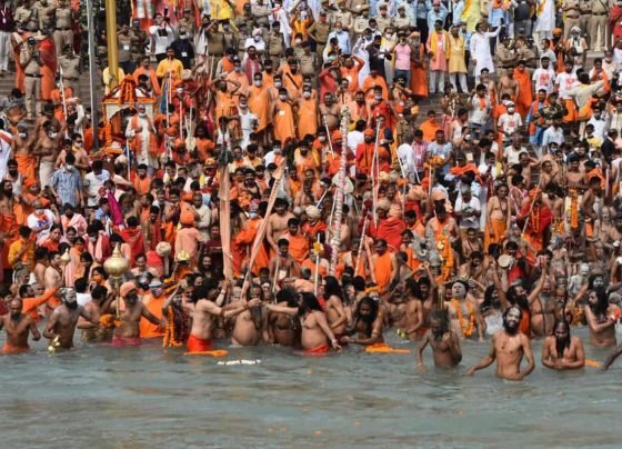 World's largest diya inaugurated on Aastha Path, Kumbh Mela