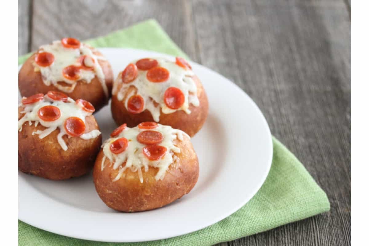 Recipe: This Ramadan, let a large batch of Pizza Doughnuts be the star at iftar