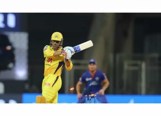 'Dhoni can't be leading CSK when batting at No.7': Gambhir