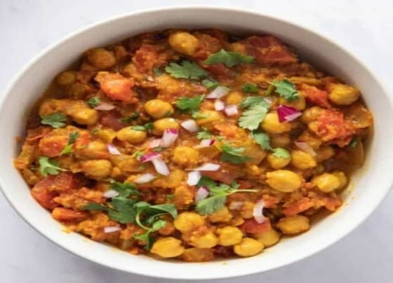 Fasting for Ramadan, Navratri? Replenish your energy with this easy Chana Masala