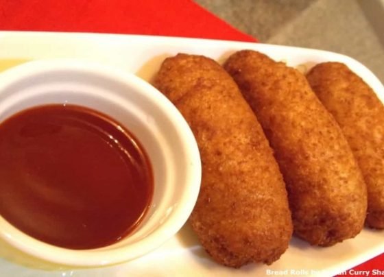 Craving some yummy street food? Try this quick and easy to make bread roll