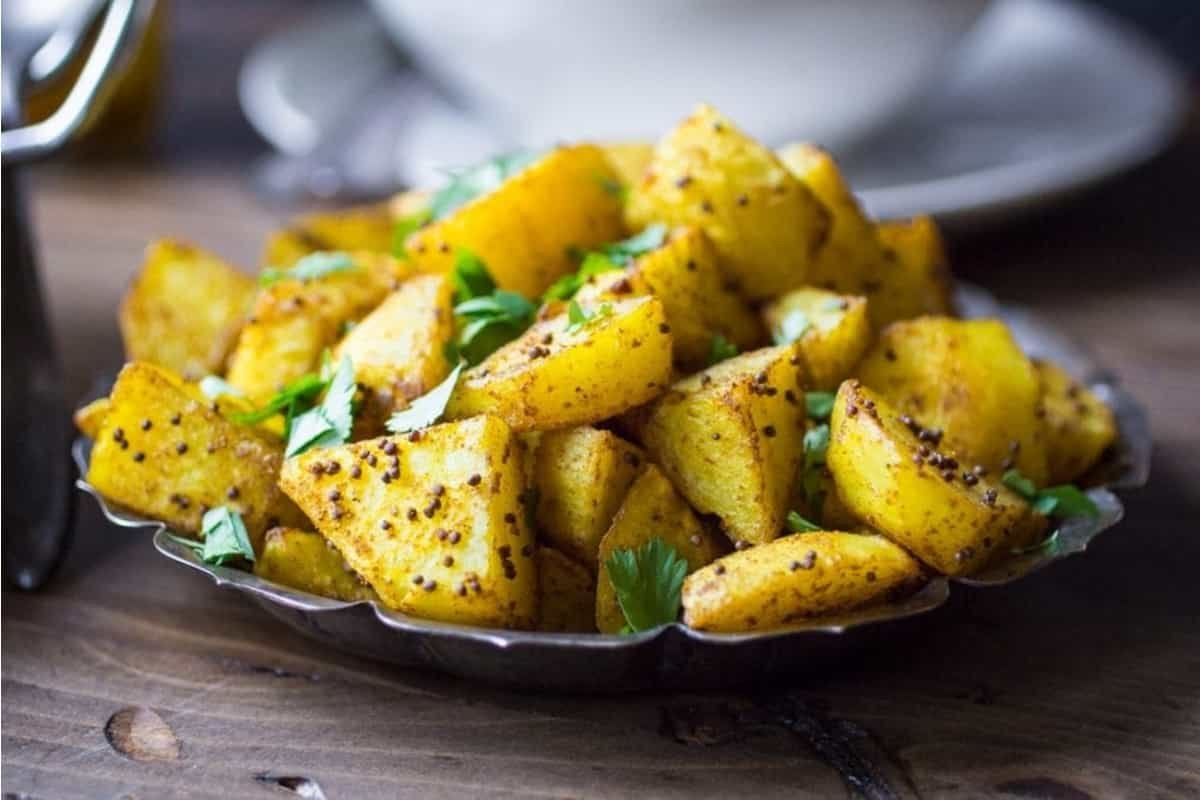 Navratri 2021: Add flavour to your fast with this Farali Aloo Bhajiya recipe