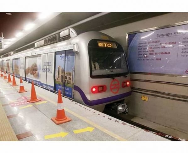 Delhi Metro closes 20 stations to manage crowds amid curfew
