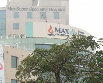 BREAKING NEWS : Max healthcare rescinds order to stop new admissions at its Delhi NCR hospitals