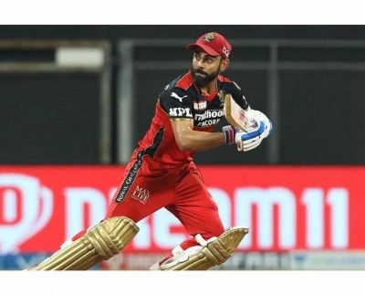 Virat Kohli becomes first player to score 6000 IPL runs