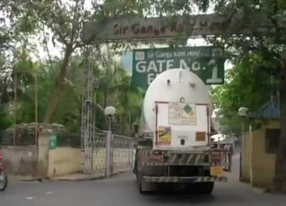 BREAKING NEWS: 4 oxygen tankers for Delhi may arrive on Monday from Chhattisgarh: Govt