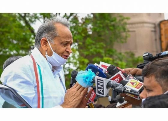 BREAKING NEWS: Gehlot government's decision - all people above 18 years in Rajasthan will get corona vaccine for free