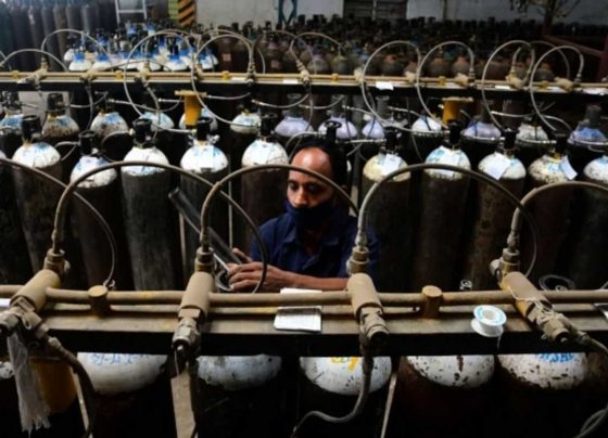 Oxygen, ambulance, medicines: Delhiites rally for Covid emergencies