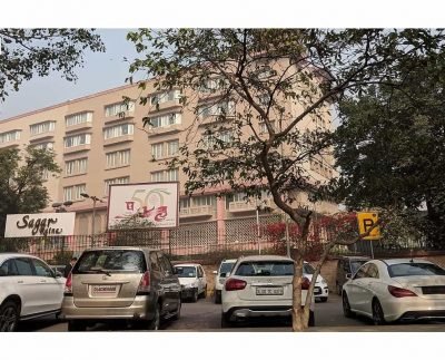 BREAKING NEWS : Delhi HC says it made no request to Ashoka Hotel to turn it into Covid facility